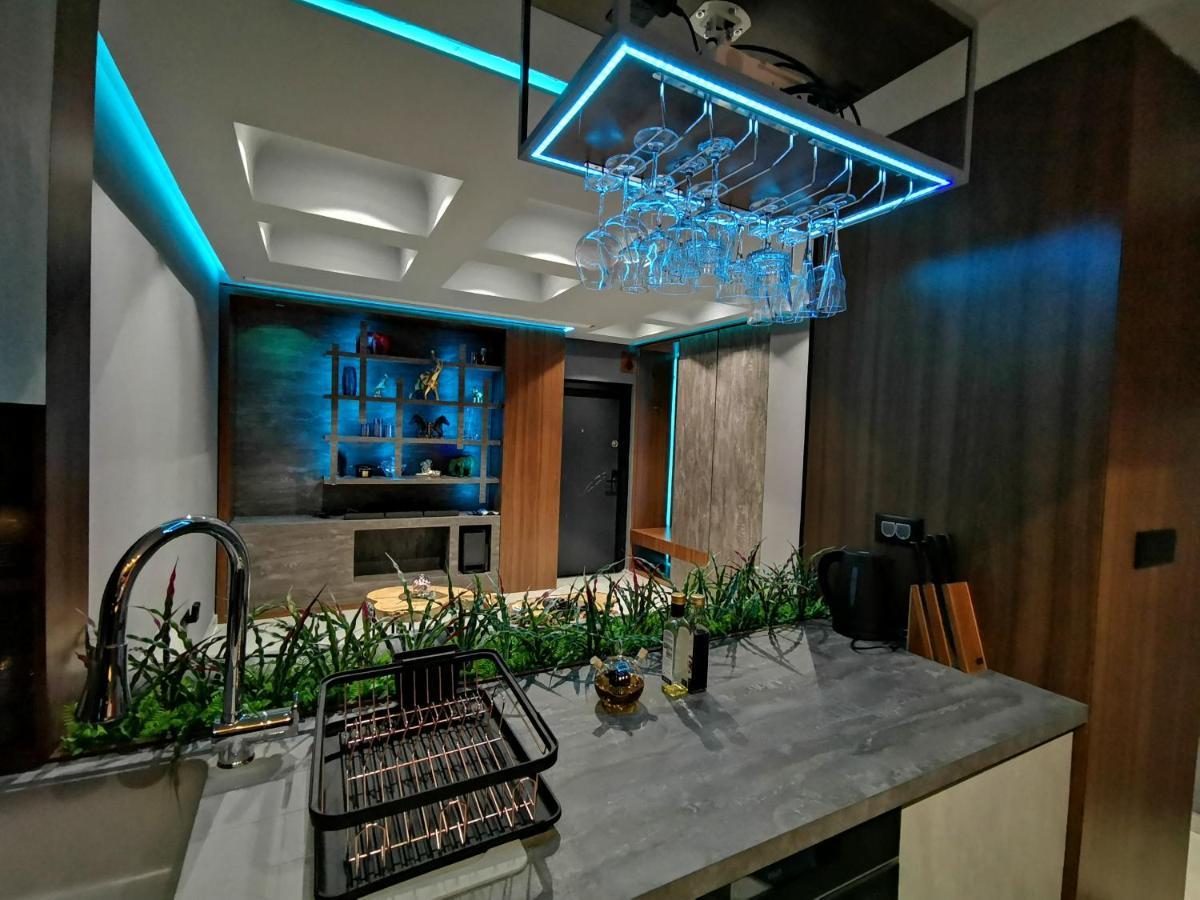 Pentlux - Spa Penthouse In The Heart Of Skopie Exterior foto